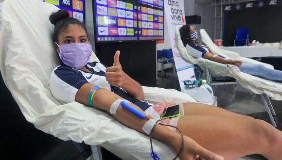 Jugadoras de Alianza Lima se sumaron a la campaña de donación de sangre. (Prensa Alianza Lima)