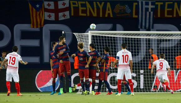 Éver Banega sorprendió a Barcelona con golazo de tiro libre