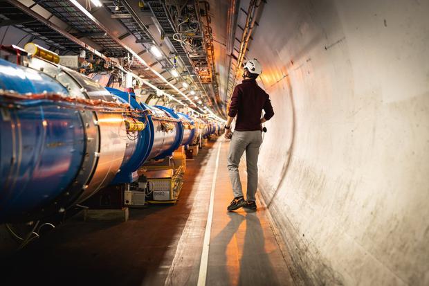 The Hadron Collider is built in a 27 km long circular tunnel under the French-Swiss border.