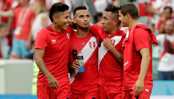 Jugadores peruanos tras el partido Australia vs. Perú, equipos del Grupo C del Mundial de Fútbol de Rusia 2018 (Foto: EFE)