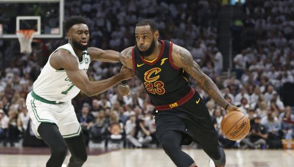 Cleveland Cavaliers forzarán un séptimo y definitivo partido ante Boston Celtics, luego de ganar en casa. LeBron James fue la figura con 46 puntos. (Foto: AFP)