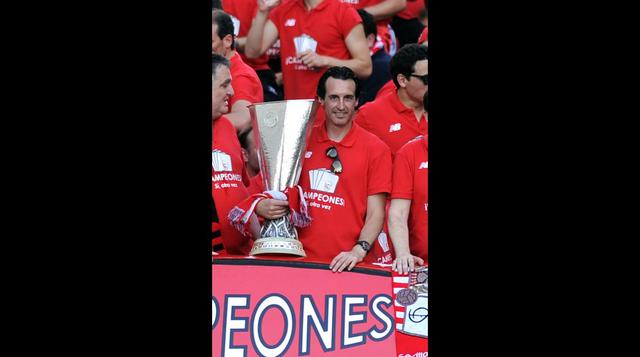 Sevilla celebró en casa cuarto título de Europa League (FOTOS) - 11