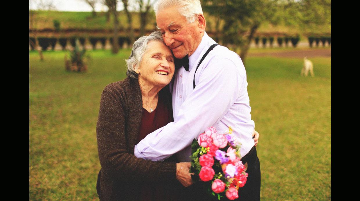 Para morir de ternura: Ancianos muestran su amor al estilo Up - 6