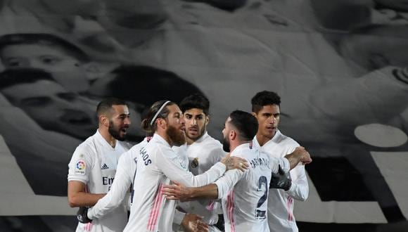 Real Madrid, con doblete de Karim Benzema y gol de Toni Kroos, se impuso por la fecha 19 de la Liga Española. (Foto: AFP)