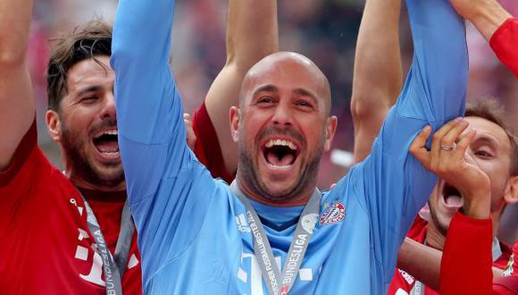 Pepe Reina dejó el Bayern Múnich para fichar por Napoli