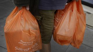 Colombia regula las bolsas plásticas para reducir contaminación