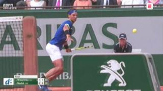 Rafael Nadal y el sensacionalpunto en final de Roland Garros como en sus mejores tiempos