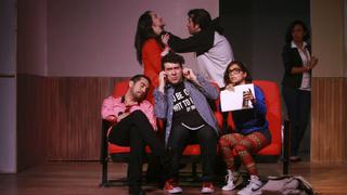 "Lo que nos faltaba": la vida es puro teatro y comedia