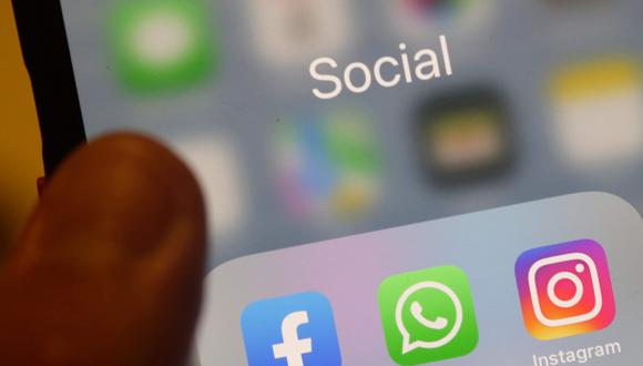 WhatsApp, Facebook e Instagram sufren caída mundial. (Foto: EFE/EPA/ANDREJ CUKIC)