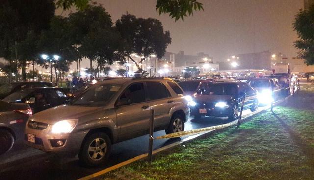 La movilización se desplazó por varias calles del Centro de Lima. (Daniel Bedoya/El Comercio)
