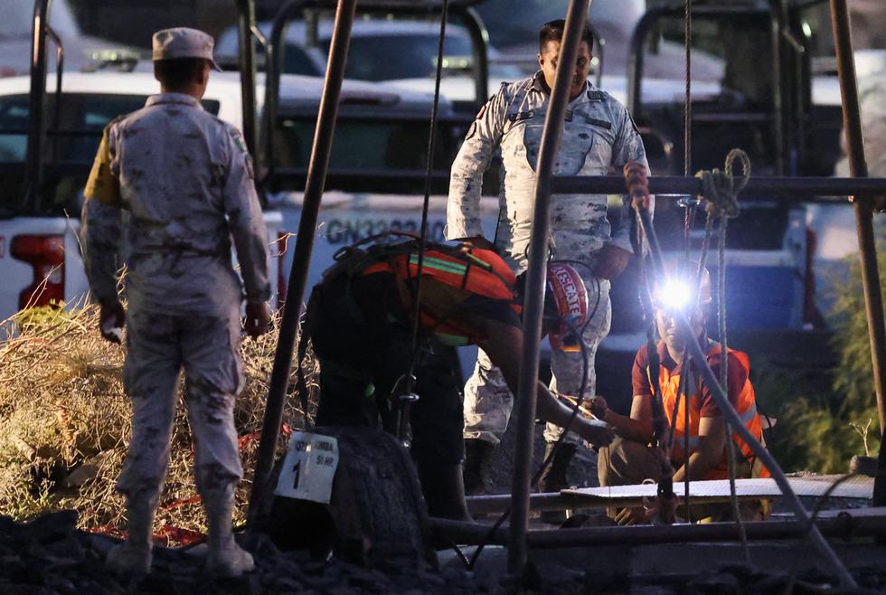 Las autoridades mexicanas tratan de rescatar a los mineros que se encuentran atrapados en un yacimiento ubicado a 1.130 km de la Ciudad de México, en Coahuila. REUTERS/Luis Cortes