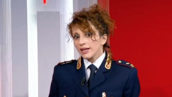 La policía Nunzia Alessandra Schilirò se opone a la obligatoriedad del pasaporte sanitario del coronavirus en Italia. (Captura de video).