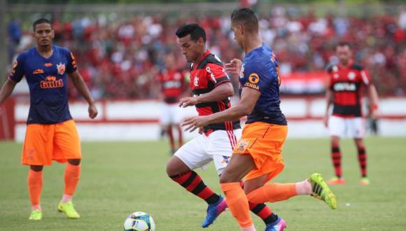 Miguel Trauco lidera la tabla de asistidores de Flamengo