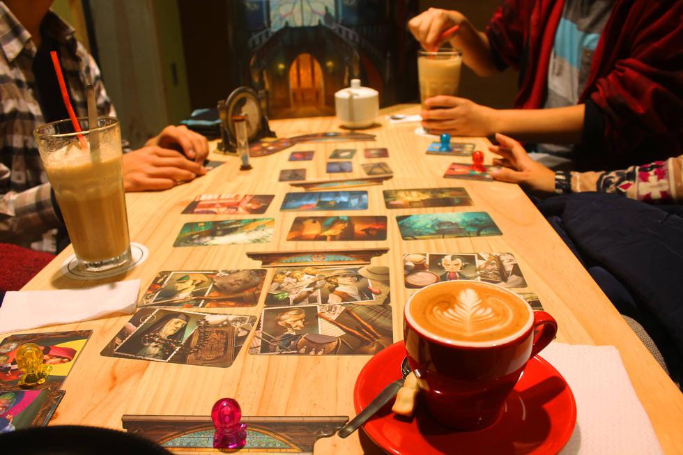 Descobrir 44+ imagem cafeteria juegos de mesa