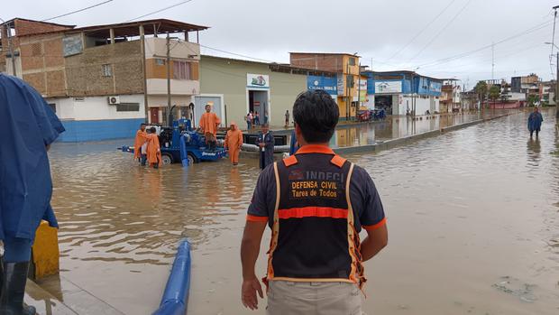 En Tumbes calles ya venidas quedaron inundadas por lluvias y falta de drenaje. (Foto: Indeci)
