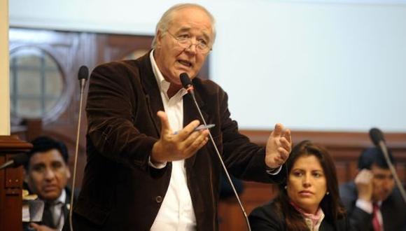García Belaunde: "Asesorías al presidente deberían desaparecer"