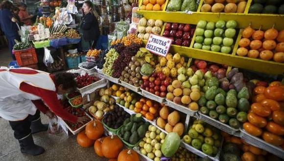 Según especialista ni el consumo de alimentos ni el uso de pesticidas es uniforme en todos los países, y además algunos pesticidas están prohibidos en unas naciones y no lo están en otras. (Foto: Reuters)