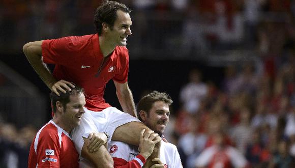 ¿El que le falta? Federer lleva a Suiza a la final de la Davis