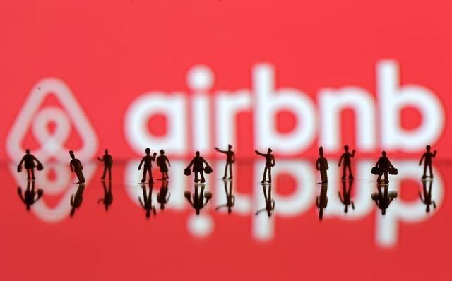 En primer lugar, la empresa que le paga más a sus ingenieros de software es Airbnb, con un sueldo promedio de US$277.419 al año.