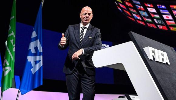 Presidente de la FIFA asegura que el Mundial Qatar 2022 se jugará con público.