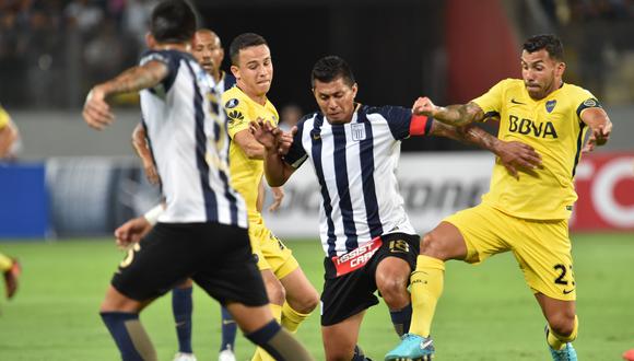 Alianza Lima y Boca Juniors disputaron un intenso partido en el Estadio Nacional de Lima. Ambos equipos gozaron de chances claras de gol, pero se fueron con el marcador en blanco. (Foto: AFP)