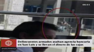 Así fue como seis sujetos robaron el BCP de San Luis [VIDEOS]