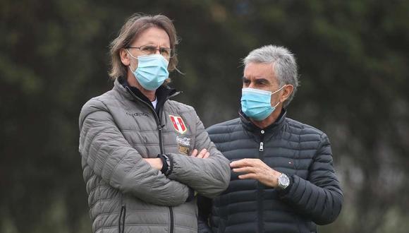 Juan Carlos Oblitas confirmó la continuidad de Ricardo Gareca. (Foto: EFE)