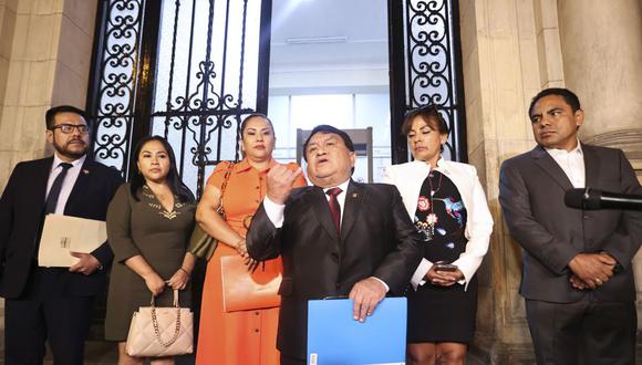 Podemos Perú “aconsejó” a Gustavo Adrianzén que entre un nuevo ministro del Interior. (Foto: PCM)