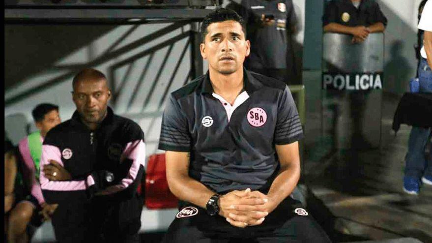 Jesús Álvarez fue separado de Sport Boys tras acumular cuatro derrotas consecutivas en el inicio de la Liga 1, certamen que tiene como colero absoluto al cuadro rosado (Foto: USI)