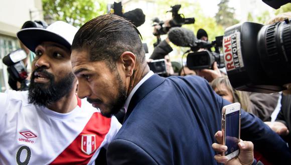 Paolo Guerrero en el TAS. (Fotos: Reuters y AP)