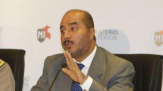 Ministro del Interior llamó "novato" a contralor por informe