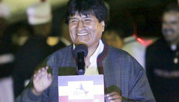 Luego de su visita a Col&oacute;n, Evo Morales regres&oacute; a la capital paname&ntilde;a para un recorrido a&eacute;reo sobre el Canal de Panam&aacute;. (Foto: AFP)