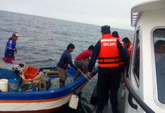 Tumbes: rescatan a seis tripulantes tras naufragio de embarcación | FOTOS
