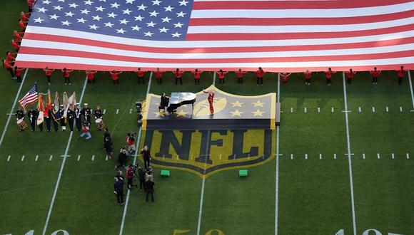 La entonación del himno nacional de los Estados Unidos es uno de los momentos más esperados del Super Bowl. (Foto: captura de YouTube)
