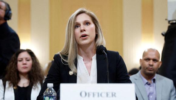 Caroline Edwards, oficial de policía del Capitolio de EE. UU., testifica ante el Comité Selecto de la Cámara de Representantes de EE. UU. para investigar el ataque del 6 de enero al Capitolio de Estados Unidos.
