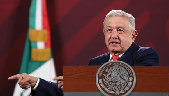 El presidente de México, Andrés Manuel López Obrador, habla durante su rueda de prensa matutina, en el Palacio Nacional, en la Ciudad de México (México). (Foto: EFE/ Sáshenka Gutiérrez)