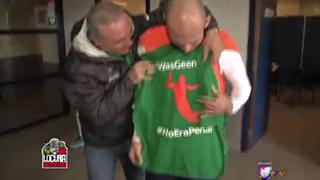 #NoEraPenal: Stoichkov dio a Robben camiseta con este enunciado