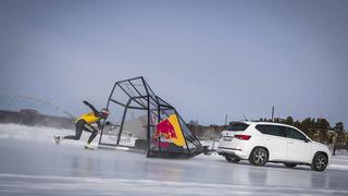Un SEAT Ateca ayuda a establecer un récord de velocidad sobre hielo | VIDEO