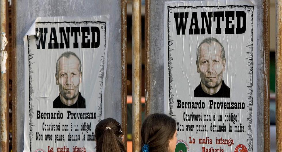 En el 2005 las paredes de Sicilia estaban empapeladas con carteles anunciando la búsqueda de Bernardo Provenzano, por entonces máximo líder de la Cosa Nostra, quien caería preso un año más tarde y fallecería en el 2016.