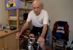 Ciclista de 102 años recorre más de 26 kilómetros en una hora