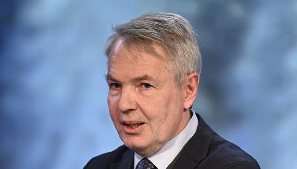 El ministro de Relaciones Exteriores de Finlandia, Pekka Haavisto, se dirige a la Conferencia anual de Sociedad y Defensa en Salen, Suecia. (Foto: Henrik MONTGOMERY / TT News Agency / AFP)