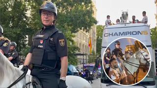 El emotivo encuentro de Dani Carvajal y su padre policía tras ganar la Champions League con el Real Madrid
