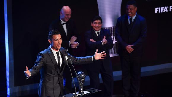La ceremonia de premios The Best 2017  culminó con la entrega al trofeo de mejor jugador para Cristiano Ronaldo. Otros galardonados fueron Zinedine Zidane, Gianluigi Buffon y Olivier Giroud. (Foto: AFP)