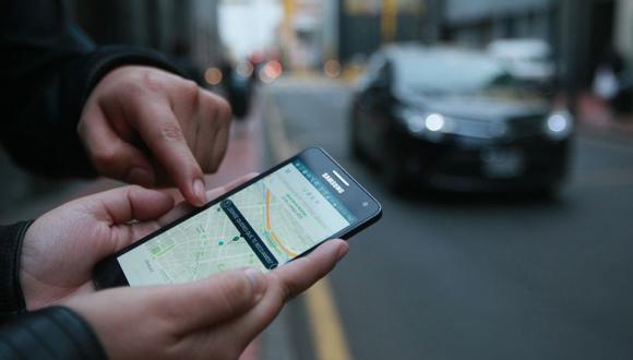 Los taxis solicitados a través de aplicativos se han convertido en uno de los servicios más usados en la capital. (El Comercio)