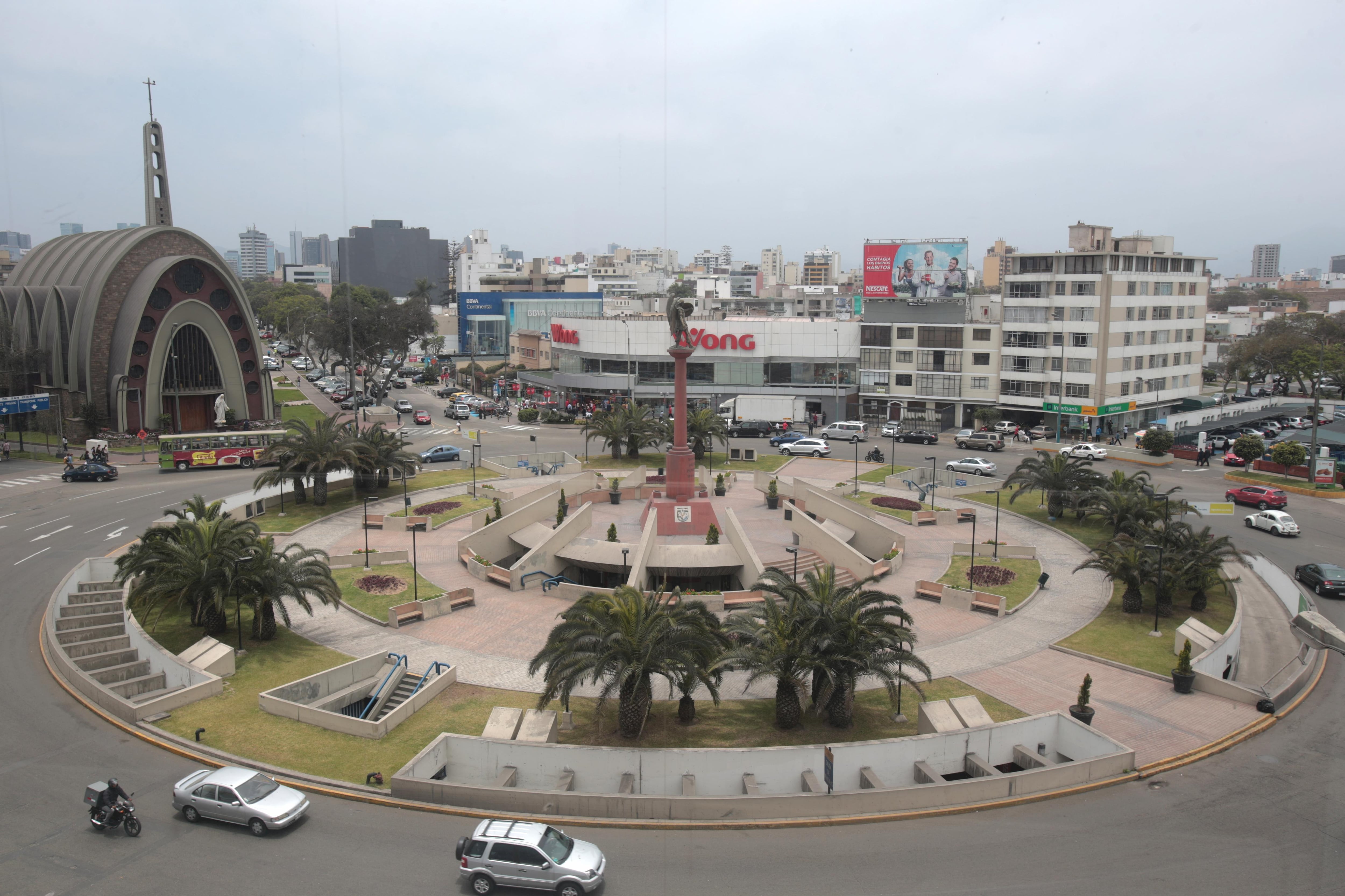 El municipio miraflorino anunció la remodelación del óvalo Gutiérrez debido al difícil acceso de los peatones a esta zona urbana. (Foto: Martín Pauca /GEC)