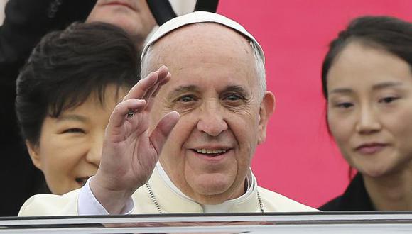 El papa Francisco llega a Seúl en una visita de cinco días