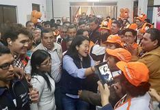 Keiko Fujimori bailó con su candidato Diethell Columbus en Lima Norte