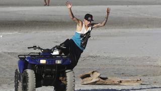 Justin Bieber se olvida de sus problemas legales en Panamá
