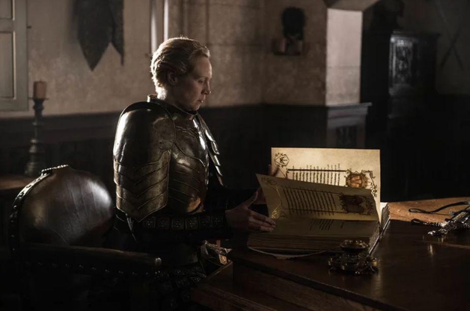 Brienne de Tarth escribe la historia de Jaime Lannister. (Foto: HBO)