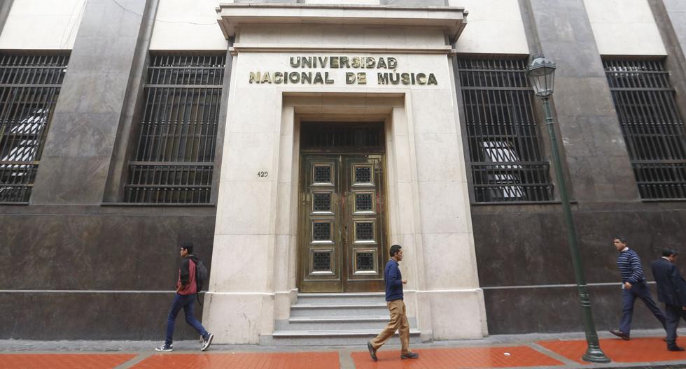 La Universidad Nacional de Música, antes Conservatorio Nacional de Música, ha formado a miles de cantantes, compositores e instrumentistas peruanos.
